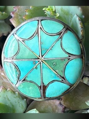 Vintage sterling silver Zuni style inlay Turquoise Round Statement pendant pin